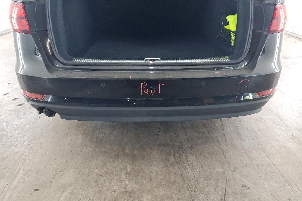 Audi A4 Avant 2018 фото 14