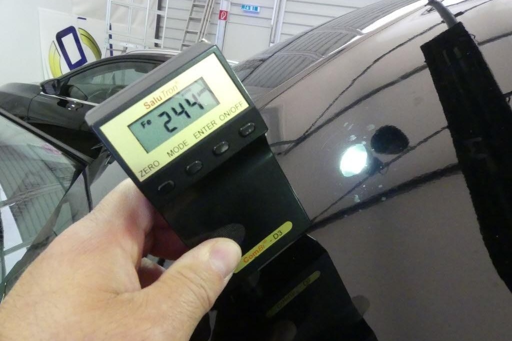 Ford Galaxy 2016 photo 28