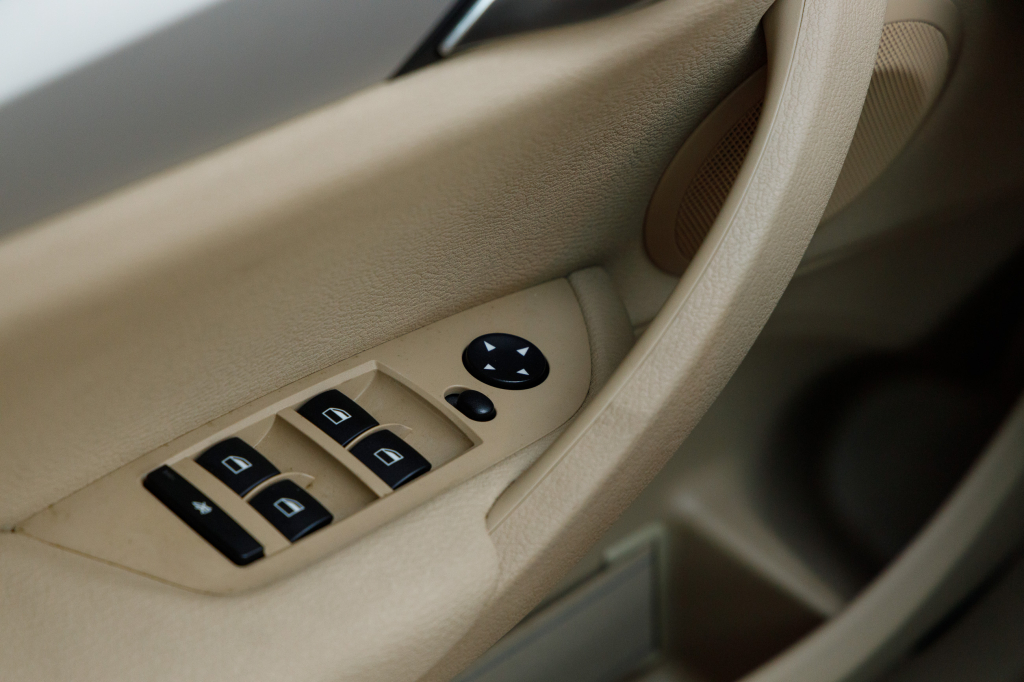 BMW X1 28I 2013 photo 16