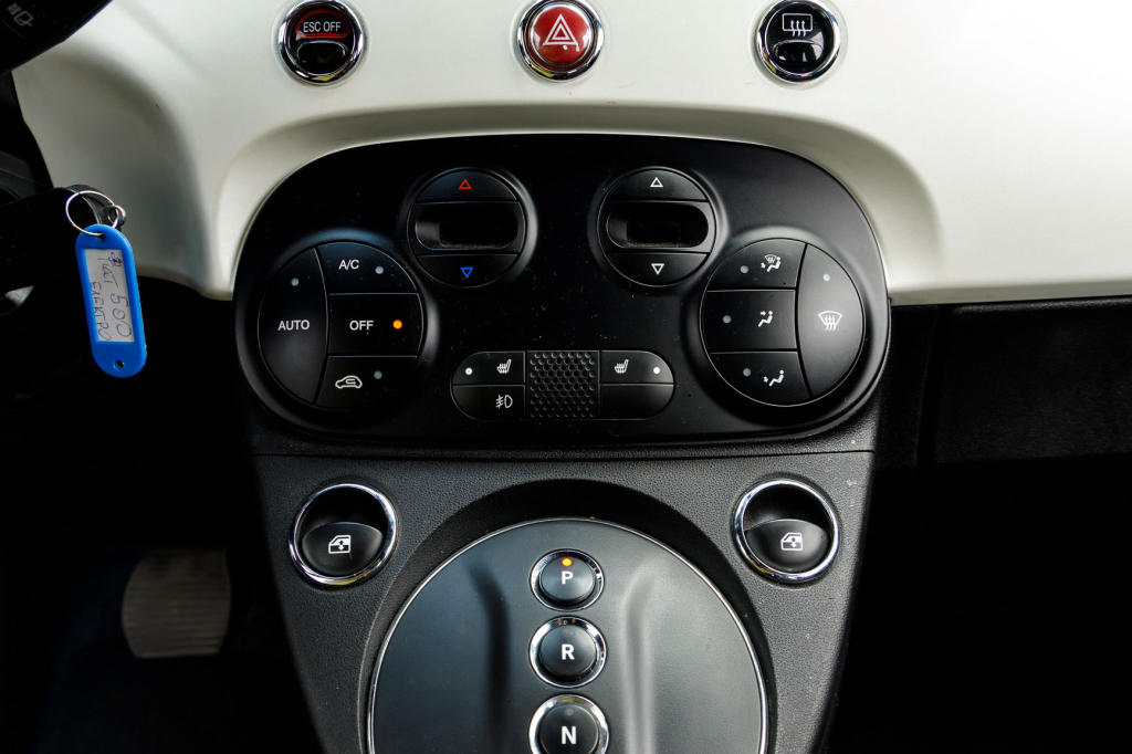 Fiat 500 E 2015 фото 14