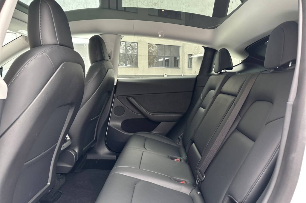 Tesla Model Y Long Range 75 kWh Dual Motor  2022 photo 15