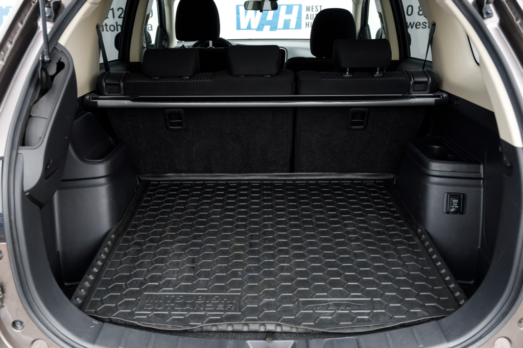 Mitsubishi Outlander 2018 photo 31
