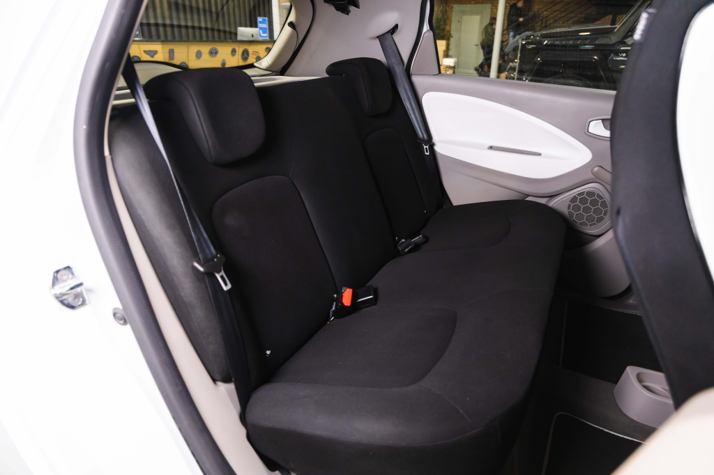 Renault Zoe 2018 photo Renault Zoe 2018 photo 24