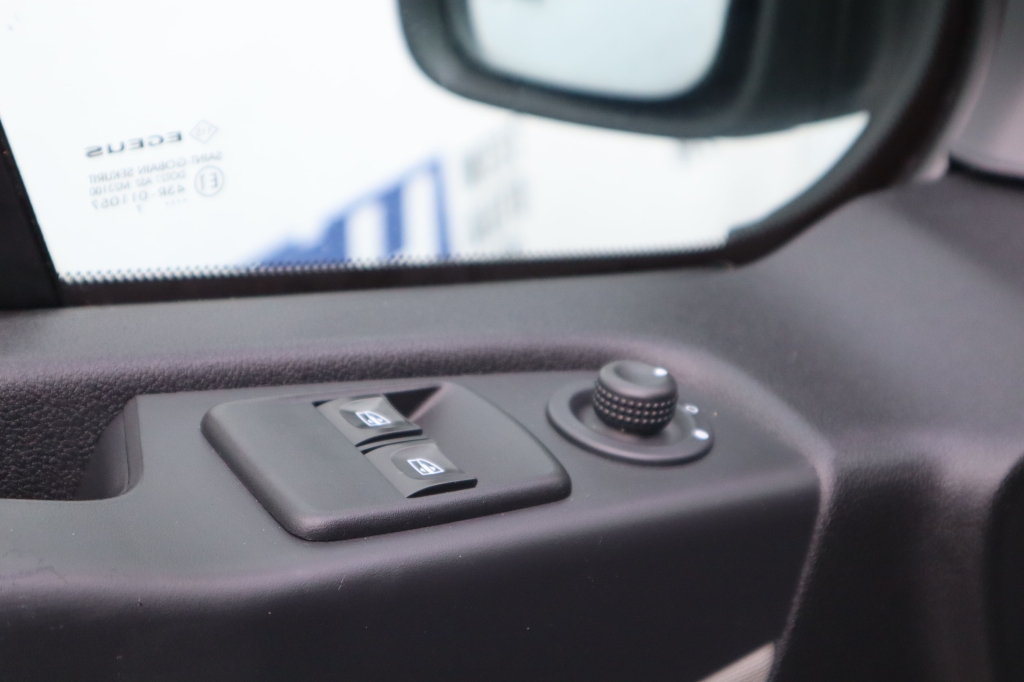 Renault Trafic фото 13