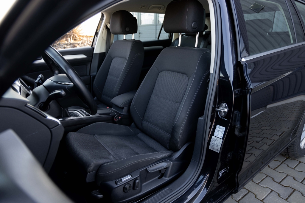 Volkswagen Passat B8 2015 фото Volkswagen Passat B8 2015 фото 15