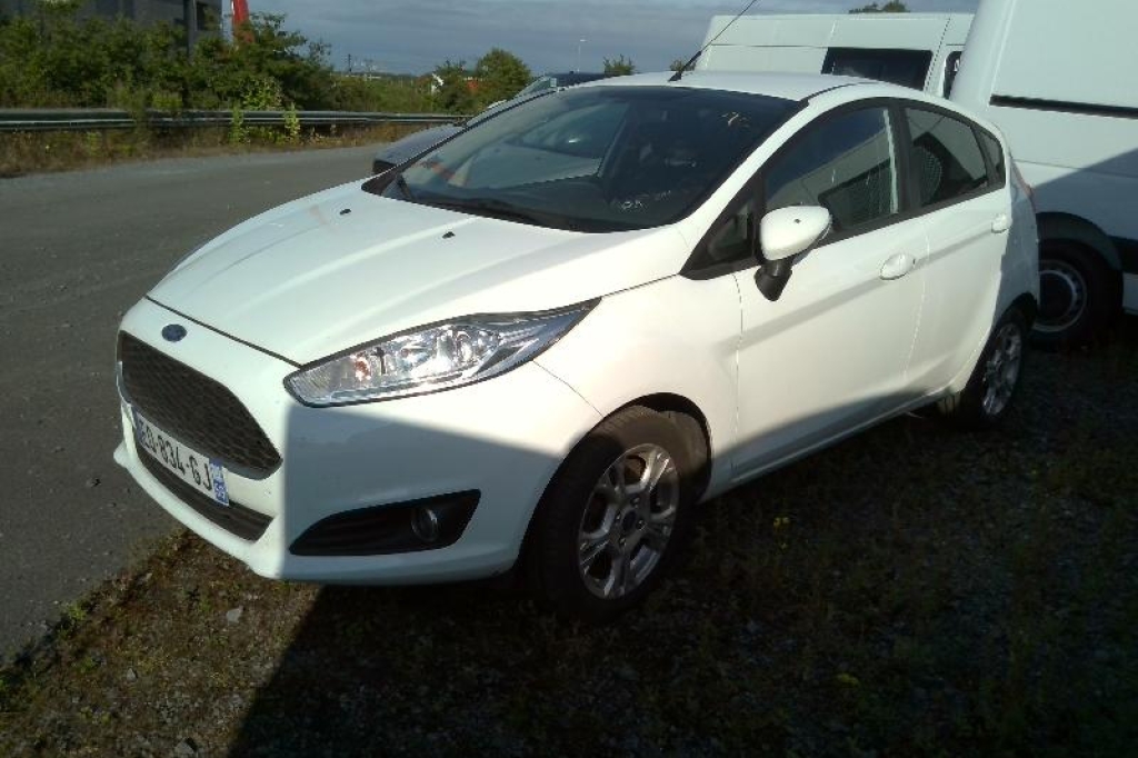 Ford Fiesta 2017 photo 2