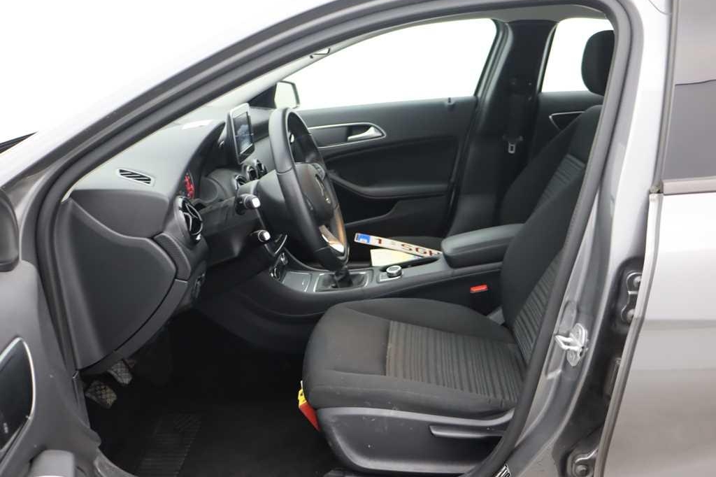 Mercedes-Benz A-Klasse 2017 photo 4