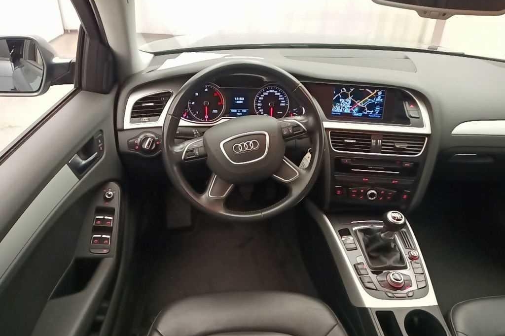 Audi A4 Avant 2015 фото 5