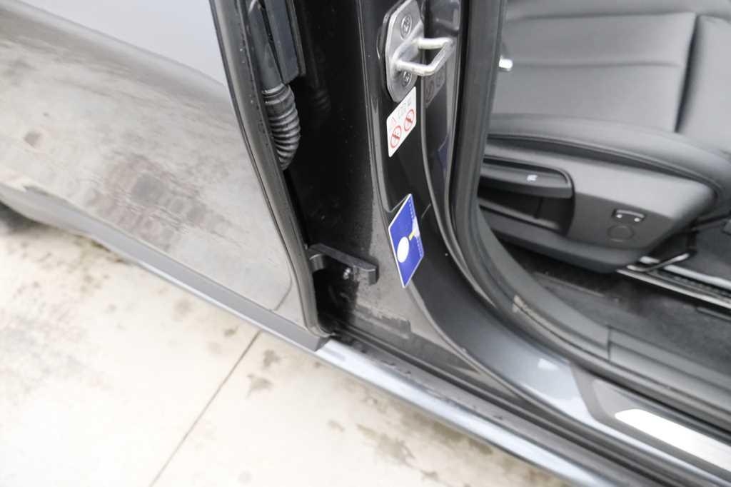 BMW X1 2017 фото 8