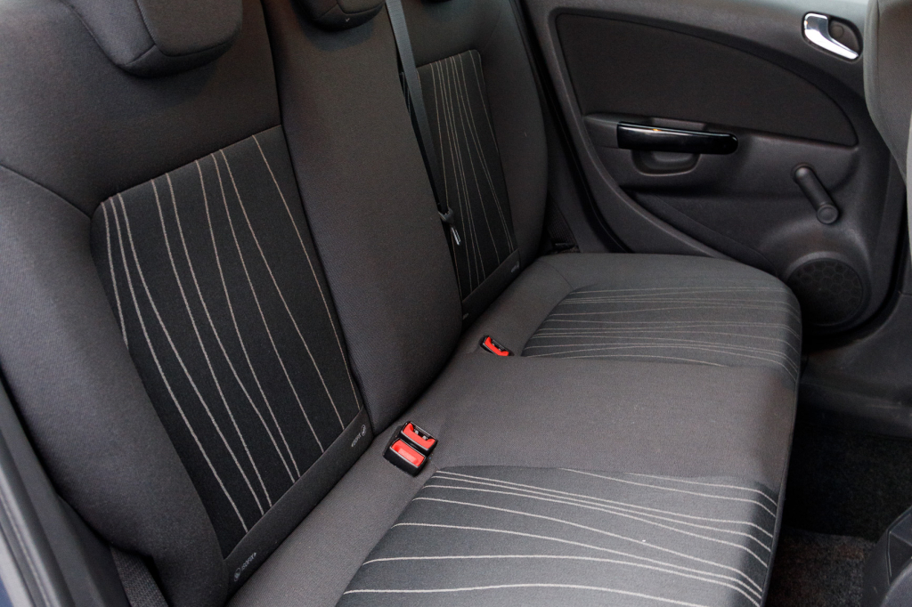 Opel Corsa фото 16