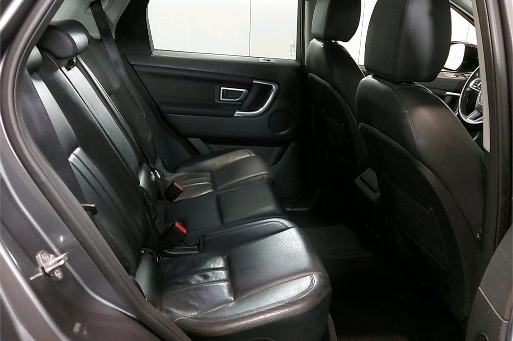 Land Rover Discovery Sport 2016 фото 6