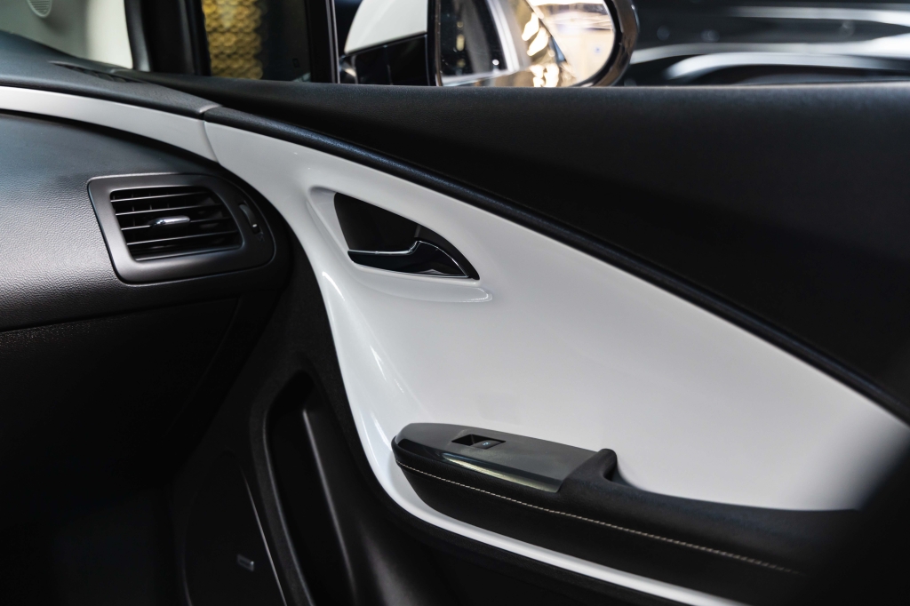 Opel Ampera 2011 фото 40