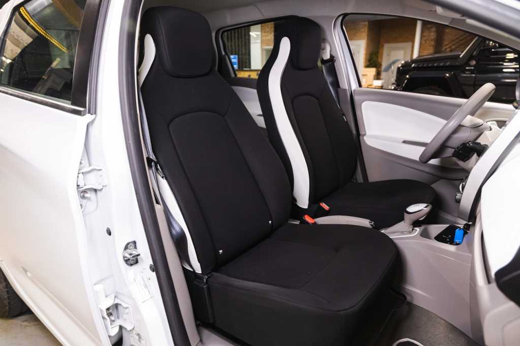 Renault Zoe 2018 photo Renault Zoe 2018 photo 23