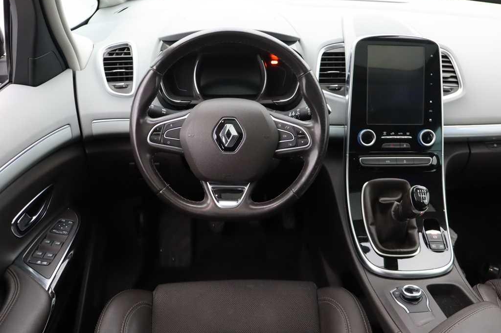 Renault Espace 2016 photo 2