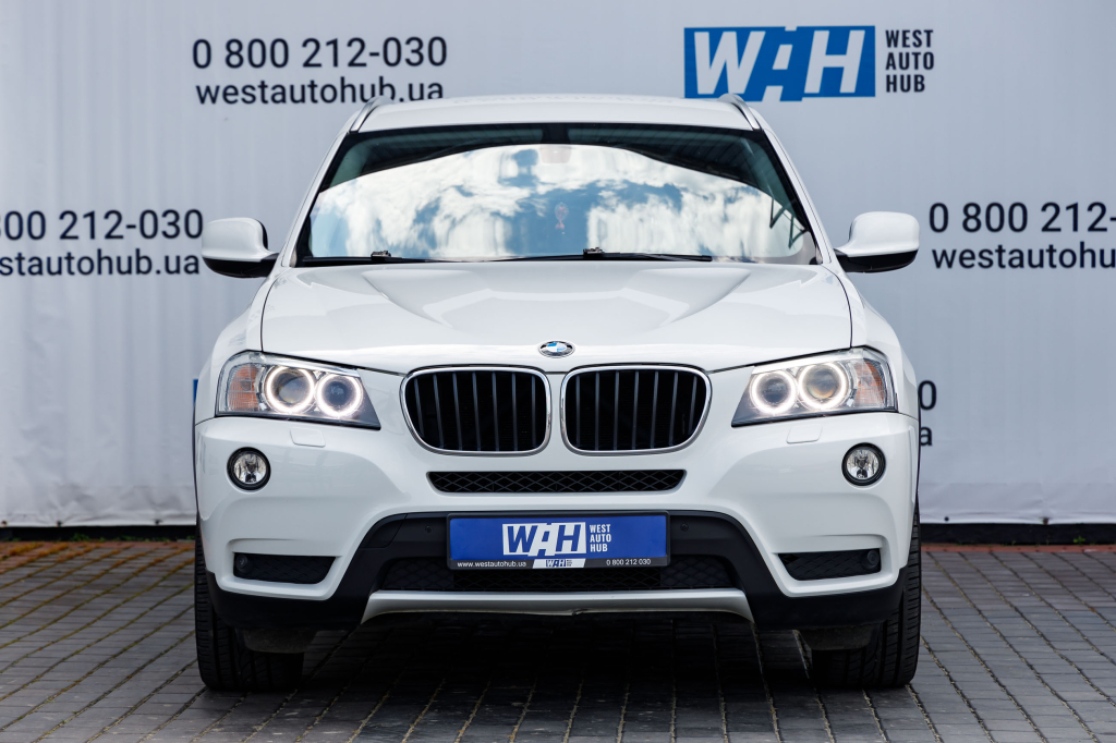 BMW X3 2011 фото 18