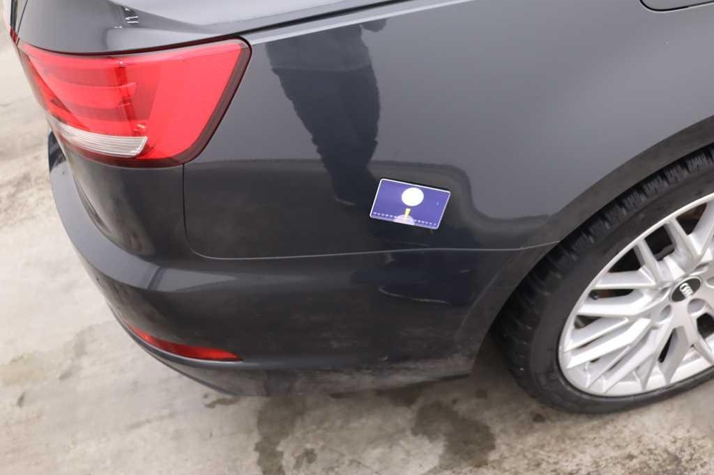 Audi A4 2016 photo 38