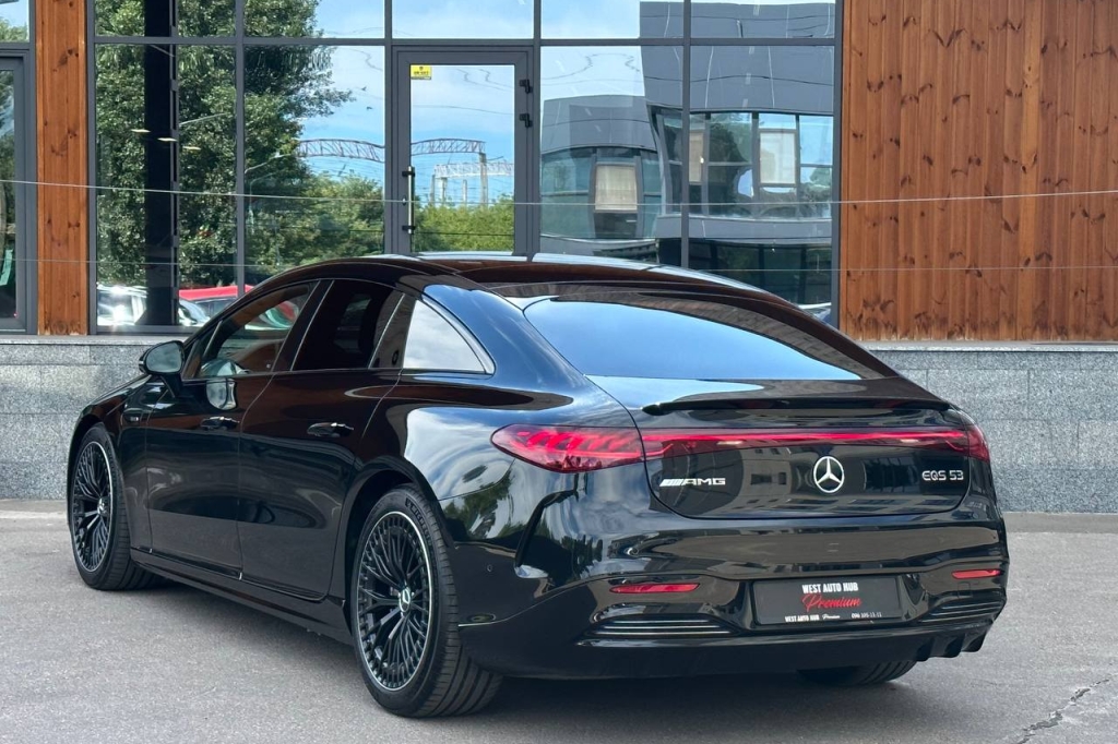 Mercedes-Benz EQS 53 AMG 4MATIC+ 2022 фото Mercedes-Benz EQS 53 AMG 4MATIC+ 2022 фото 4
