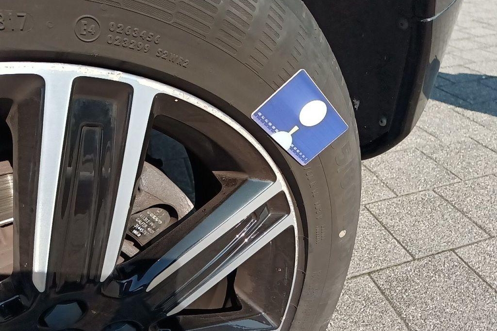 Volvo XC60 2017 фото 9