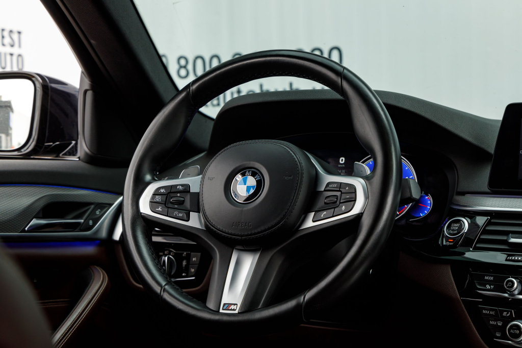 BMW 530 2017 фото 35