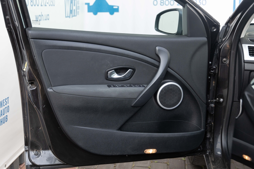 Renault Megane 2009 фото 12