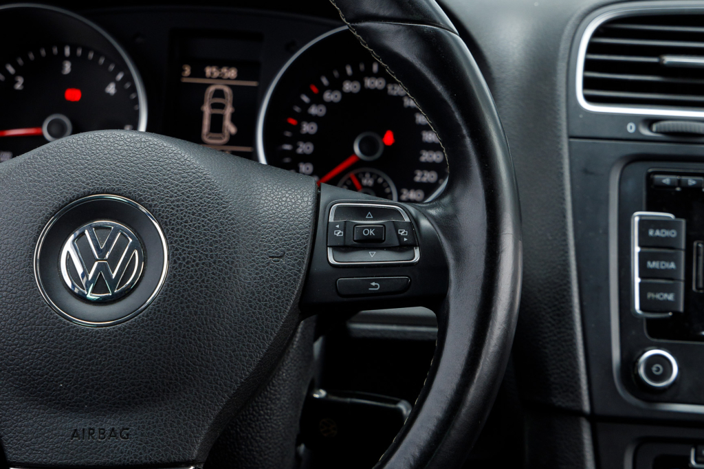 Volkswagen Golf VI Match 2012 фото 20