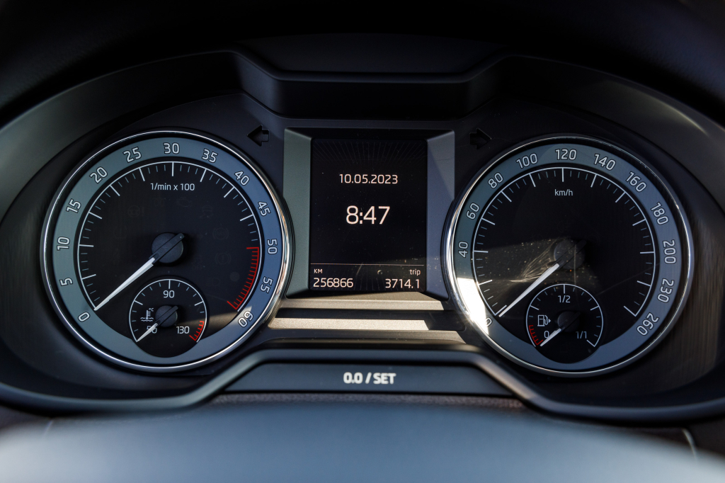 Skoda Octavia Laurin&Klement 2014 фото 21