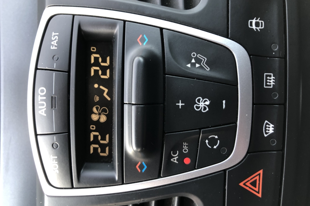 Renault Laguna фото 19