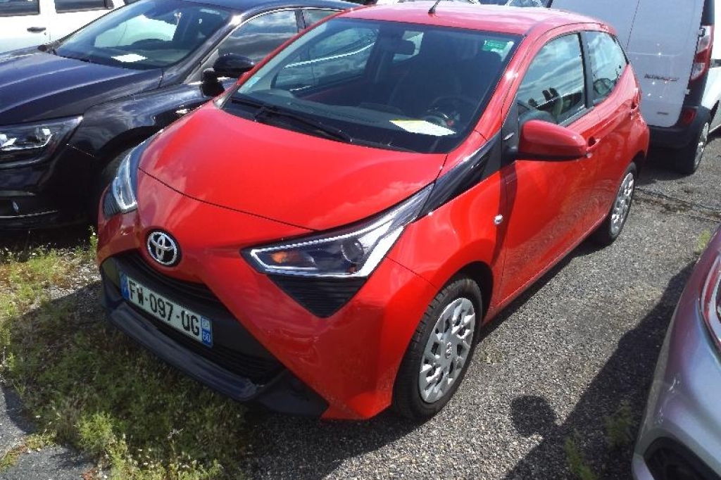 Toyota Aygo 2021 фото 2