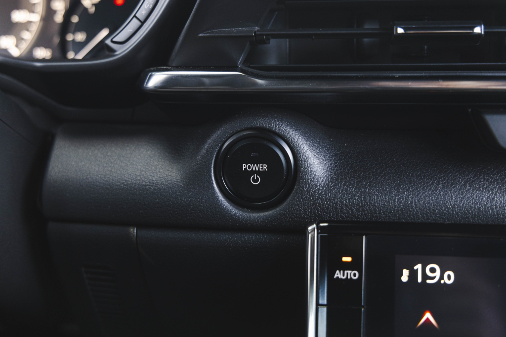 Mazda MX-30 Elecrtic 2021 фото 24