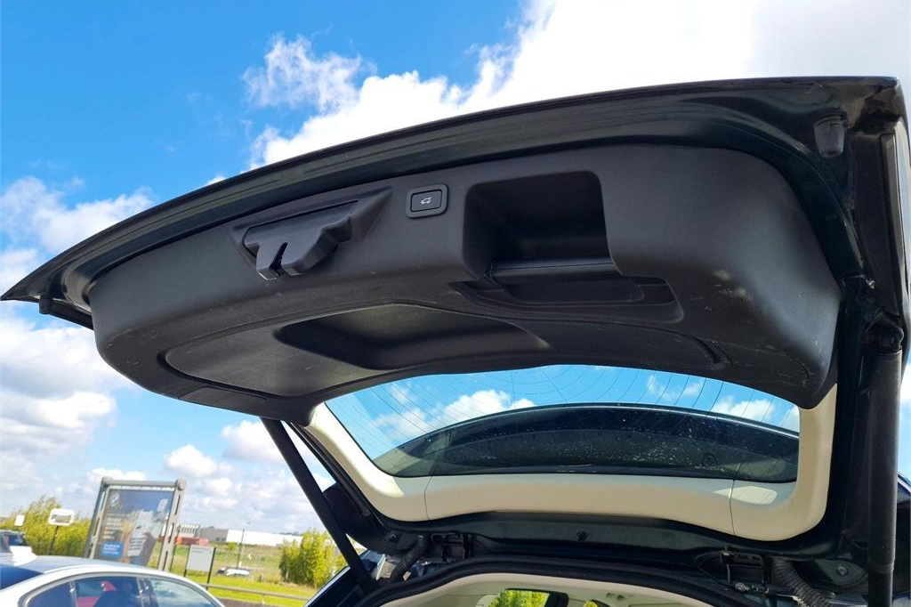 Land Rover Discovery Sport 2017 photo 10