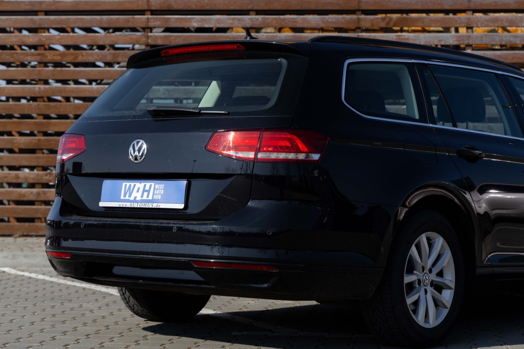 Volkswagen Passat B8 2015 фото Volkswagen Passat B8 2015 фото 8