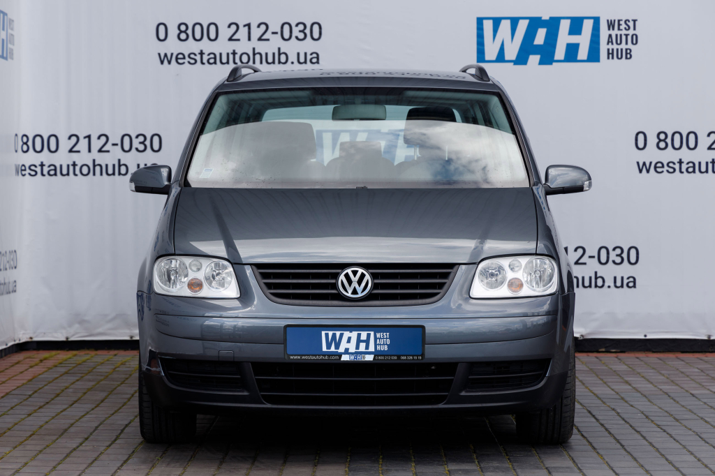 Volkswagen Touran MPI 2003 фото 2