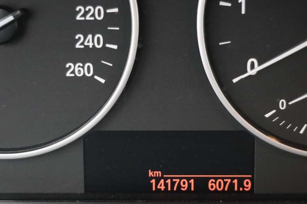 BMW X4 2016 фото 5