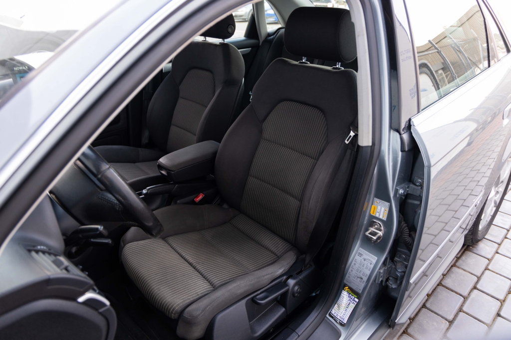 Audi A4 S-Line 2007 фото Audi A4 S-Line 2007 фото 13