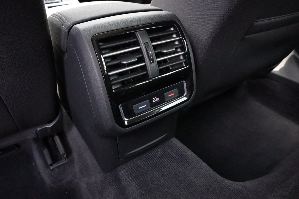 Volkswagen Passat B8 Comfortline 2018 photo 17