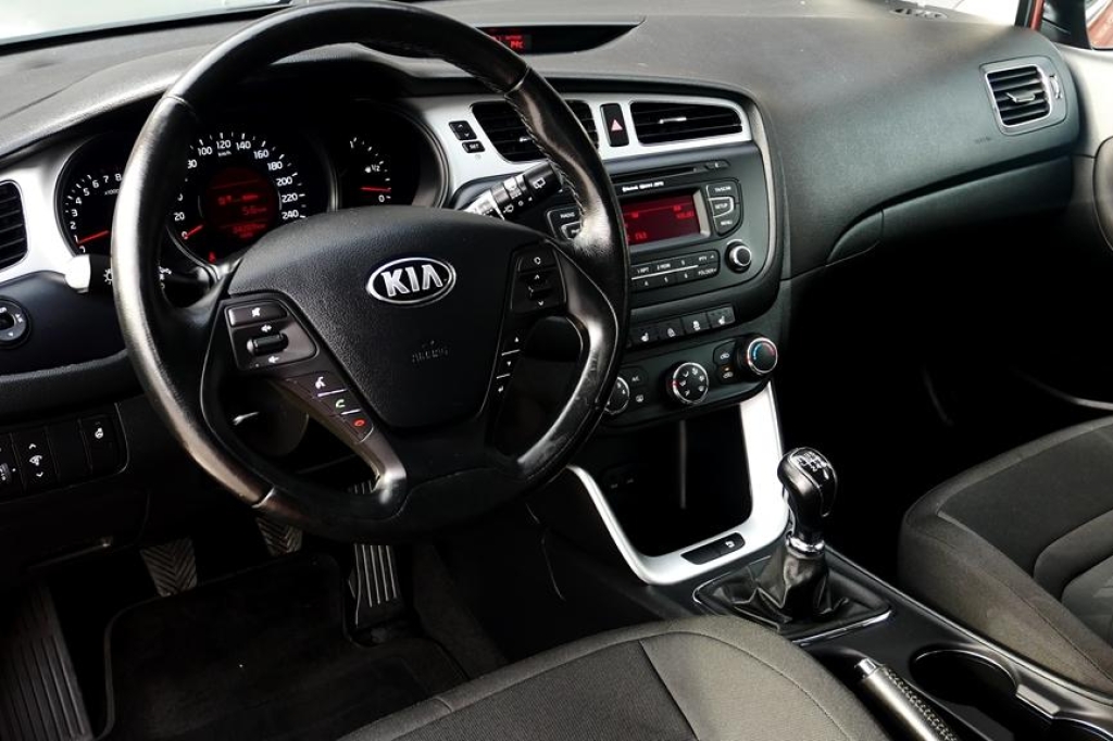 Kia ProCeed 2013 фото 4