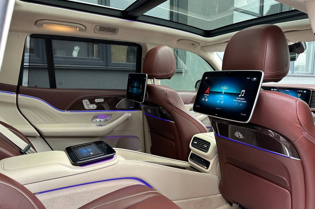 Mercedes-Benz Maybach 2021 фото Mercedes-Benz Maybach 2021 фото 22