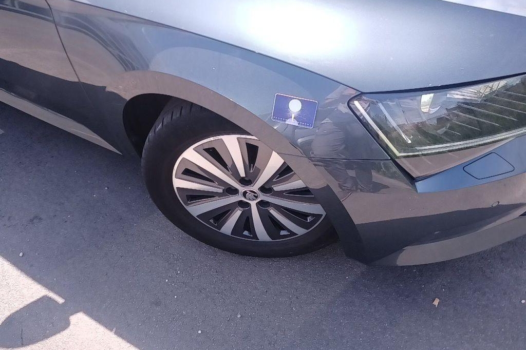 Skoda Superb Combi 2017 фото 14