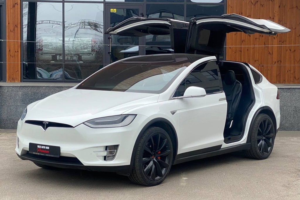 Tesla Model X 90D 2016 фото 2