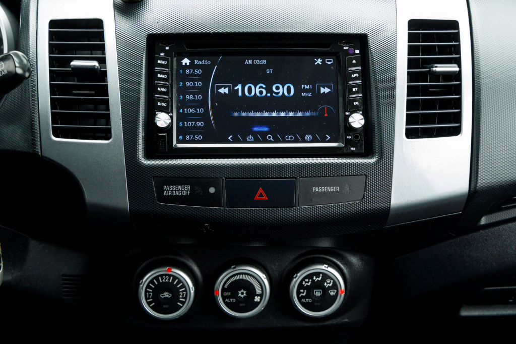 Citroen C-Crosser 4x4 2008 фото 9