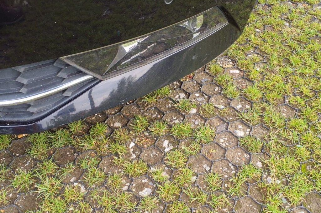 Skoda Superb Combi 2017 фото 10