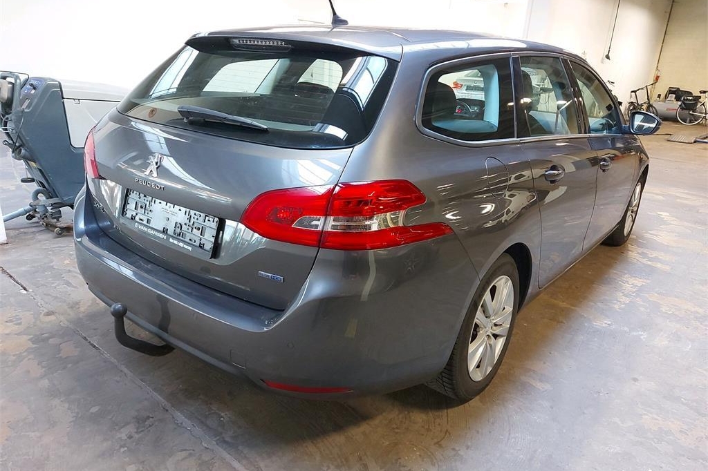 Peugeot 308SW 2016 photo 3