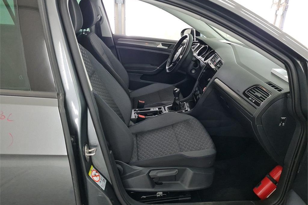 Volkswagen Golf 2019 фото 6
