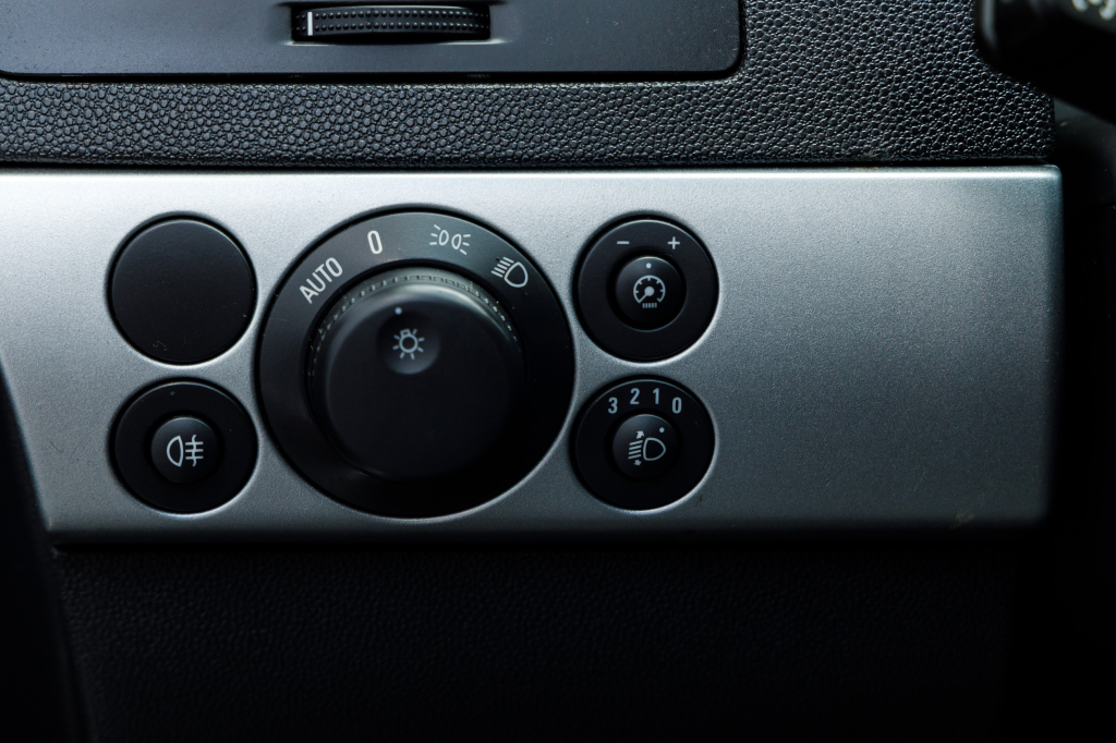 Opel Astra H Cosmo 2010 photo 12