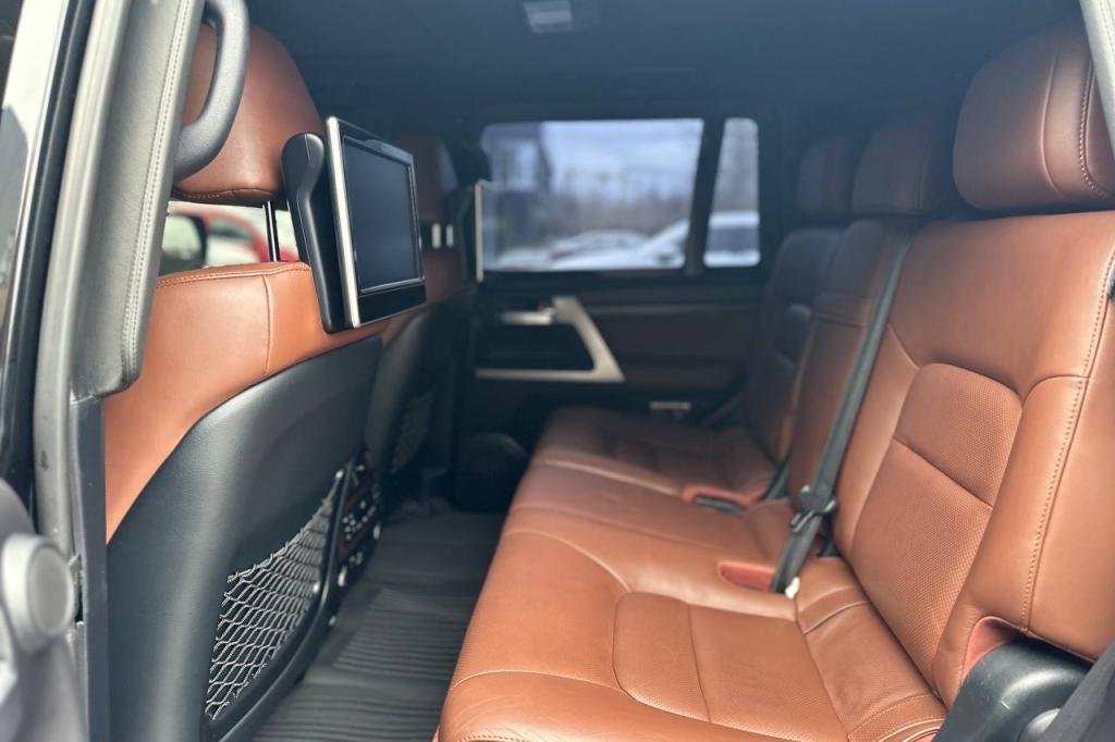 Toyota Land Cruiser 200 GUARD B6 2017 photo 16