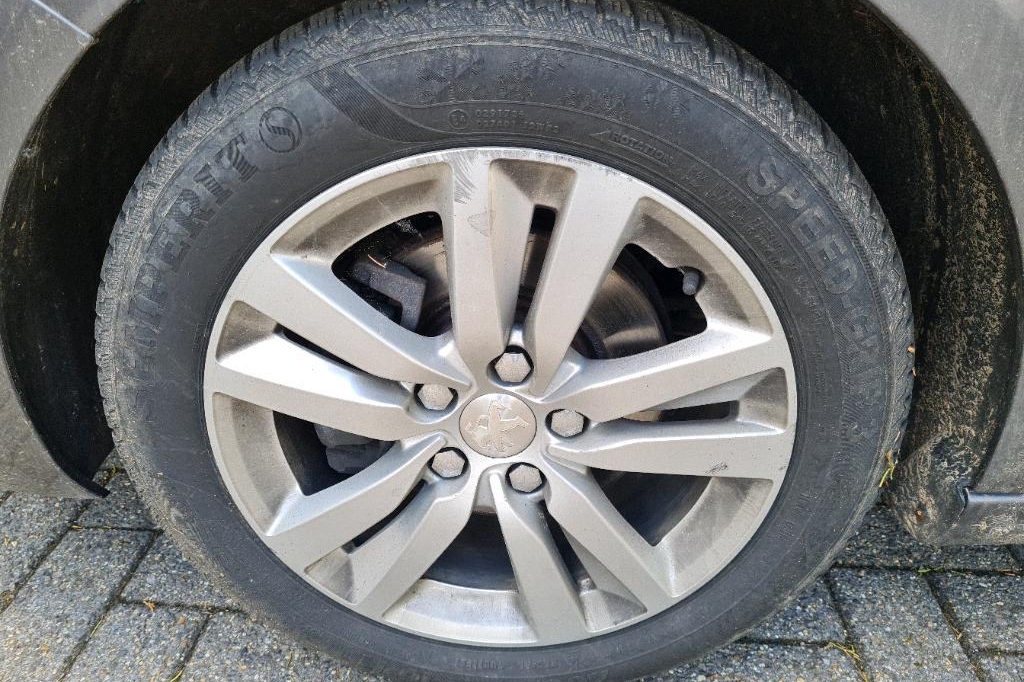 Peugeot 308SW 2016 photo 18