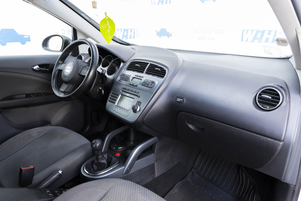 SEAT Toledo 2006 фото 18