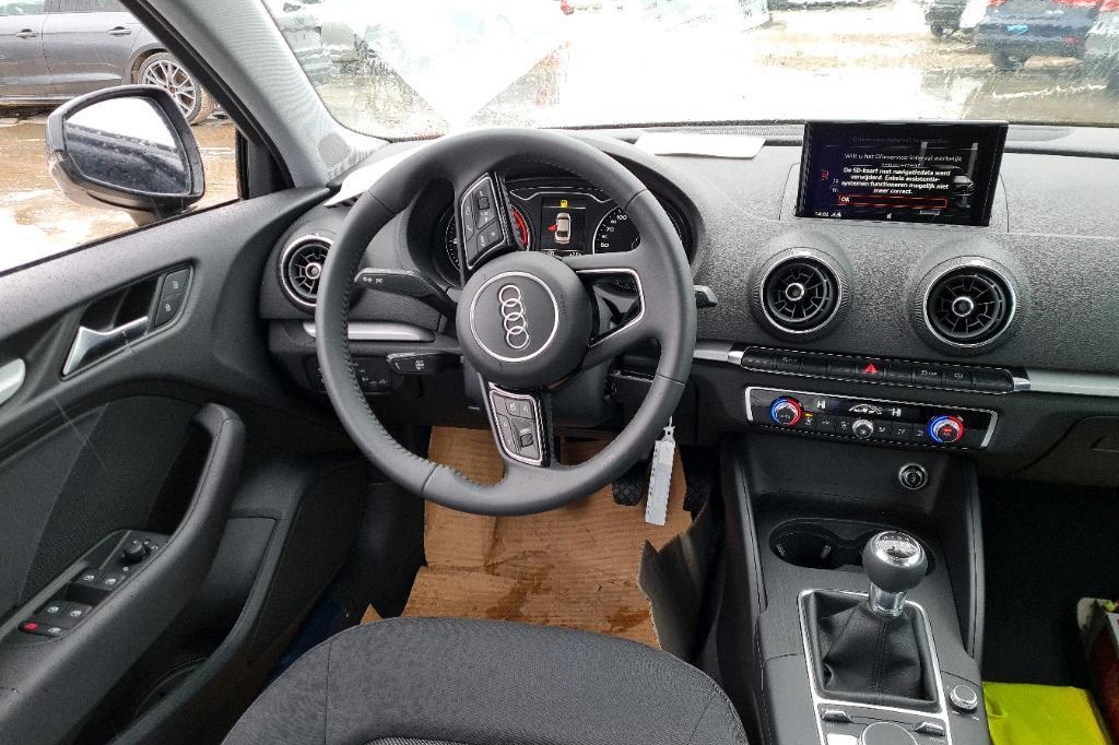 Audi A3 2019 photo 2