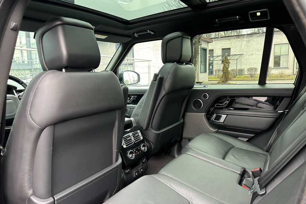Land Rover Range Rover 4.4D 2018 фото Land Rover Range Rover 4.4D 2018 фото 15