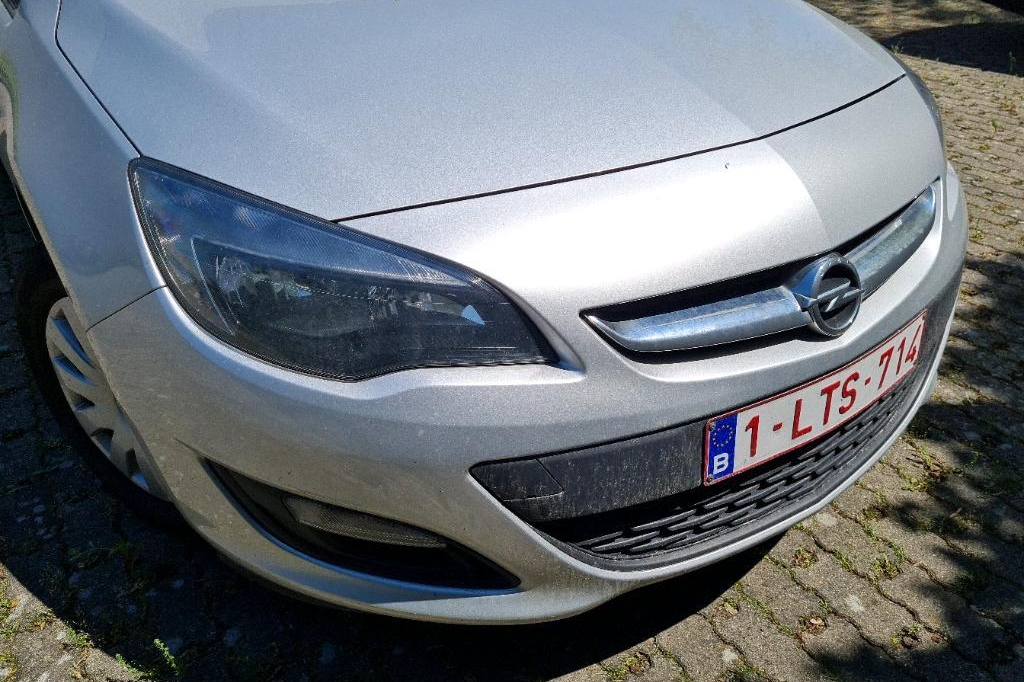 Opel Astra Sports Tourer 2015 photo 12